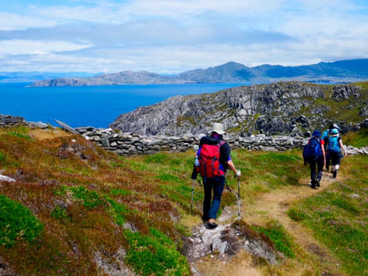 Irland - wandernde Frauen